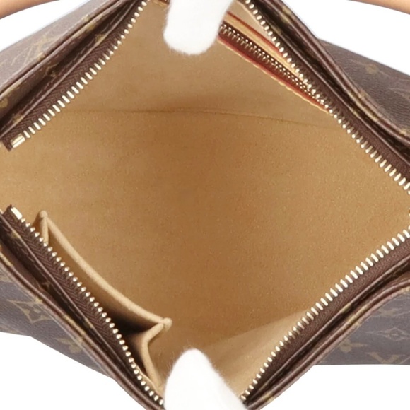 Louis Vuitton Monogram Looping MM - Picture 13 of 14